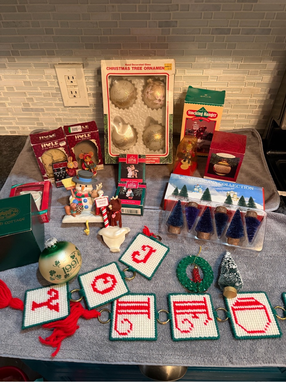 Vintage Hallmark Keepsake Christmas Trees & Ornaments 1990’s Kitchy Lot